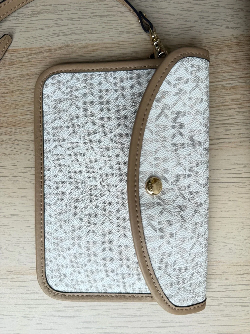 Michael Kors Eva Large Monogram Shopper Tote Vanilla Multi